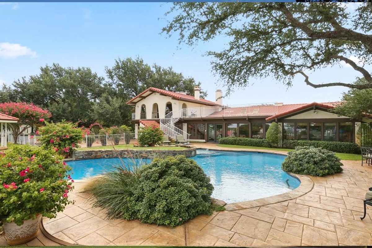 The Southern Cross Ranch